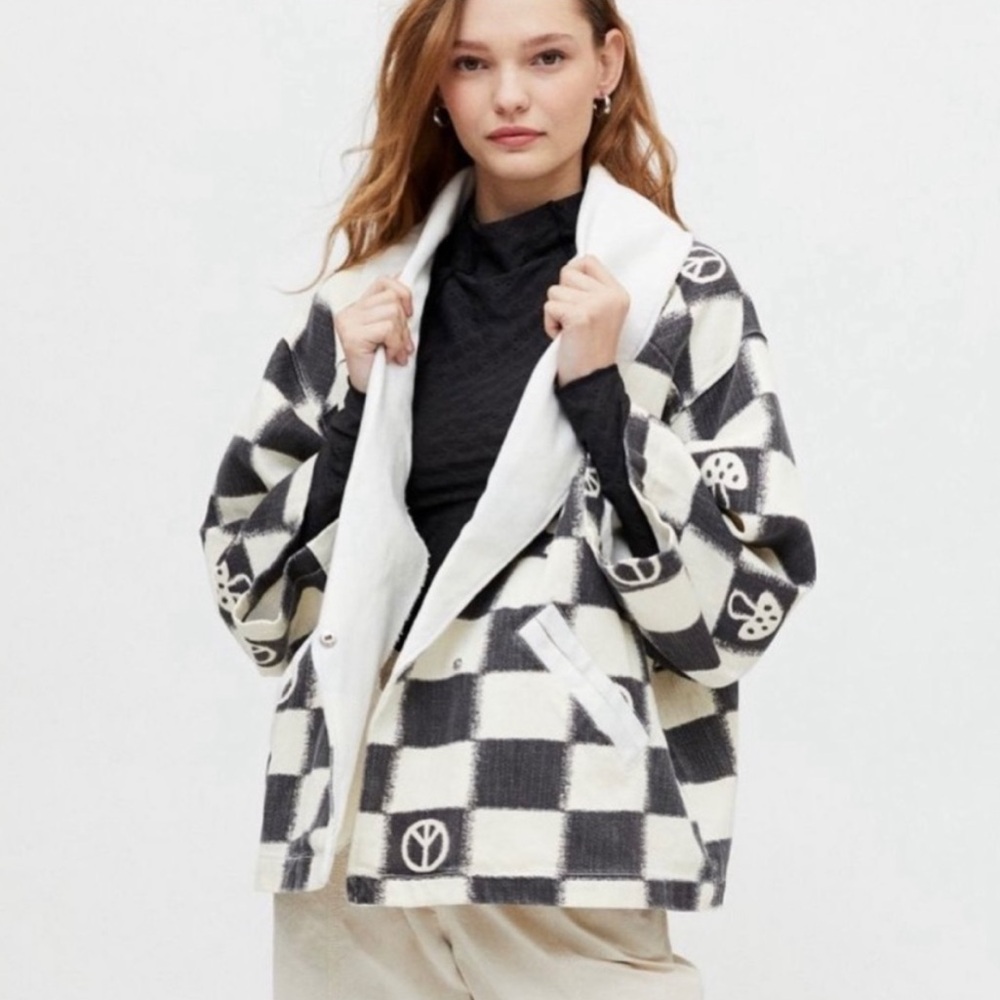 UO Rei Wide Sleeve Wrap Jacket Peace Mushroom Sign